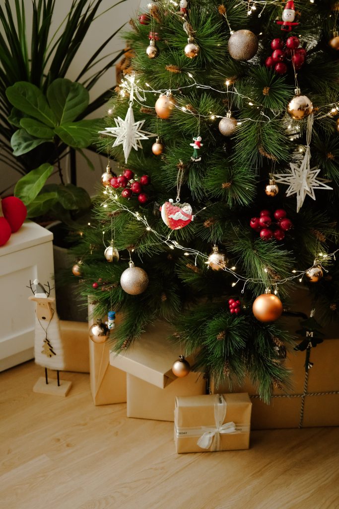 Christmas Tree with presents underneath